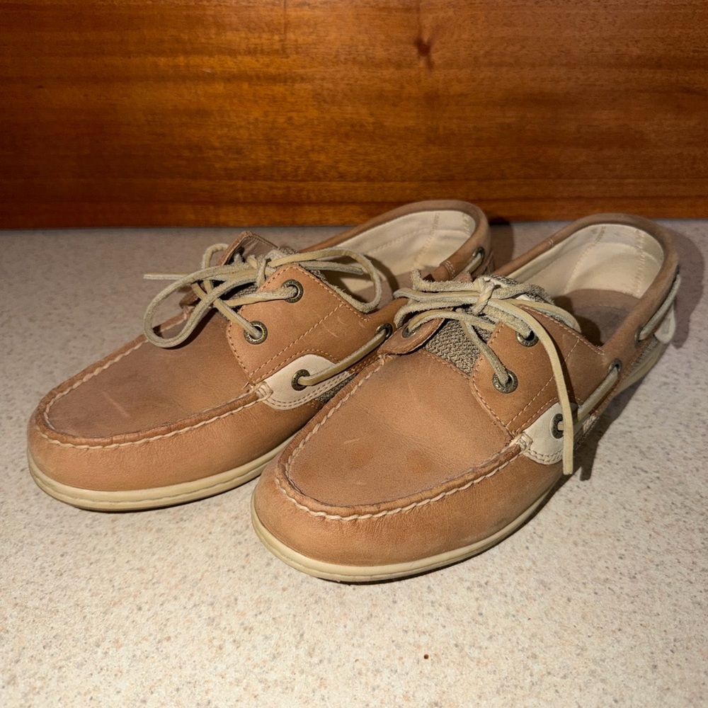 Sperry Women’s Tan Boat Shoes